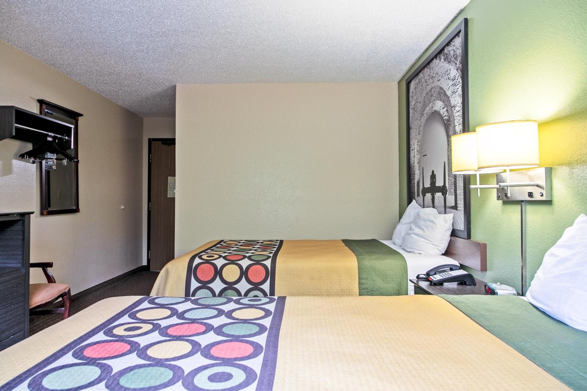 Super 8 By Wyndham Augusta Ft Eisenhower Area Экстерьер фото