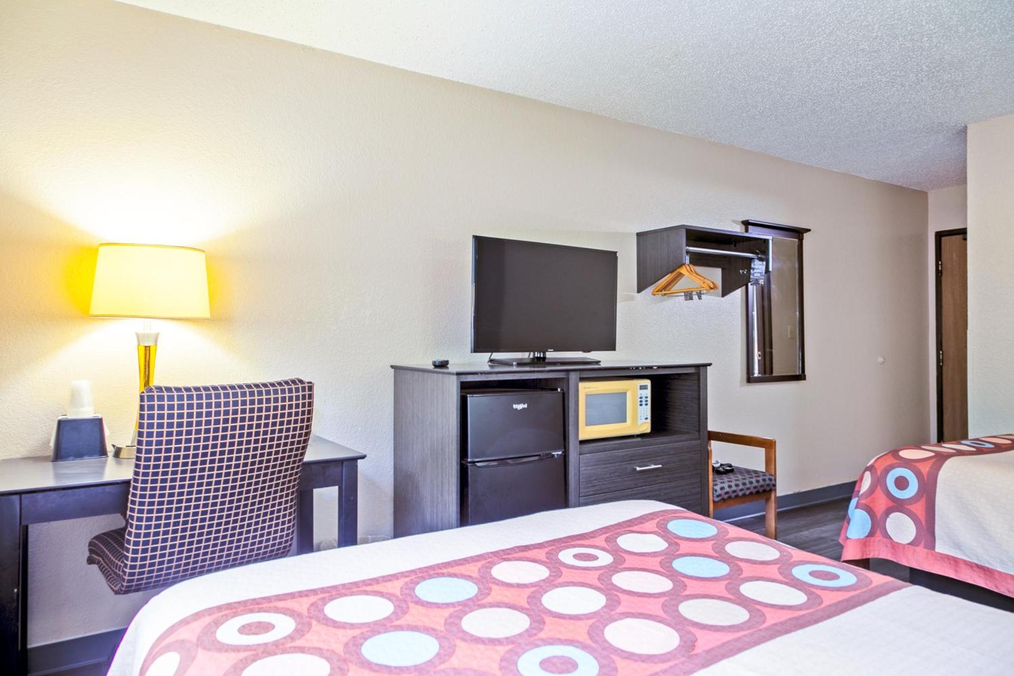 Super 8 By Wyndham Augusta Ft Eisenhower Area Экстерьер фото